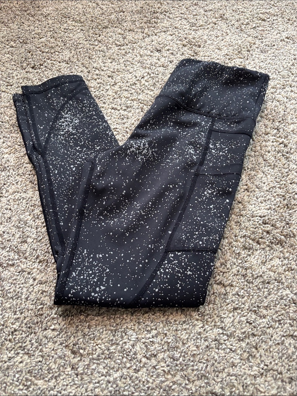 Zyia Reflective Leggings size 6/8